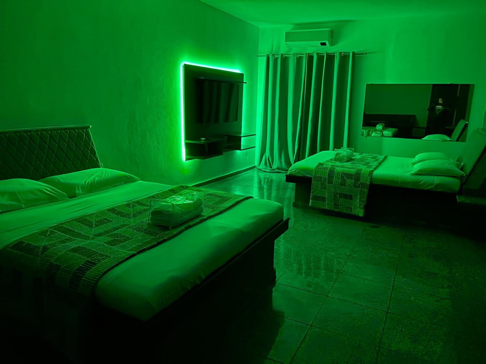 Gran Luha Motel, Hotel E Chales Brotas Extérieur photo